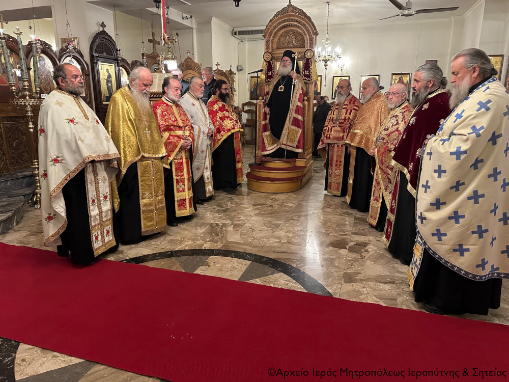 Ιεραπύτνης Κύριλλος: Να έχουμε πάντοτε την Παναγία ως πρότυπο μάνας