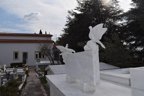 Σοβαρότατο πρόβλημα ευρέσεως χώρου ταφής σε δύο Κοιμητήρια στην Καρδίτσα