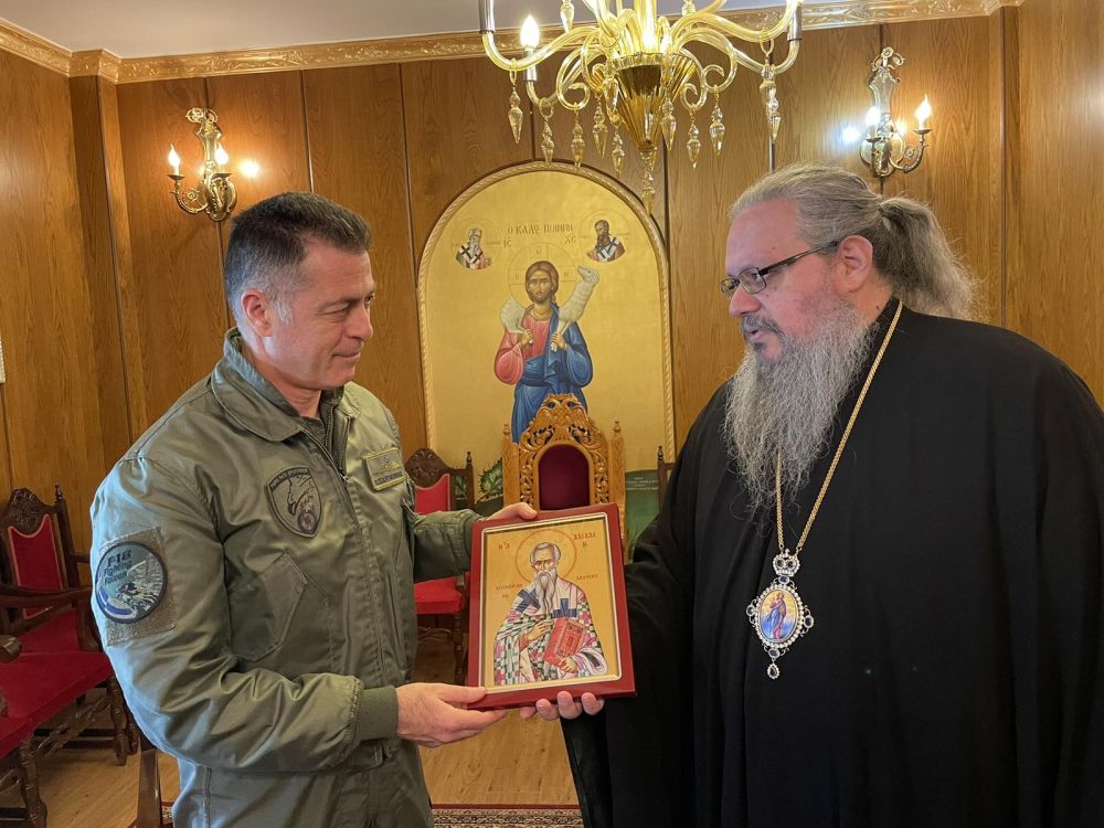 Ο νέος Αρχηγός ΑΤΑ στον Μητροπολίτη Λαρίσης Ιερώνυμο