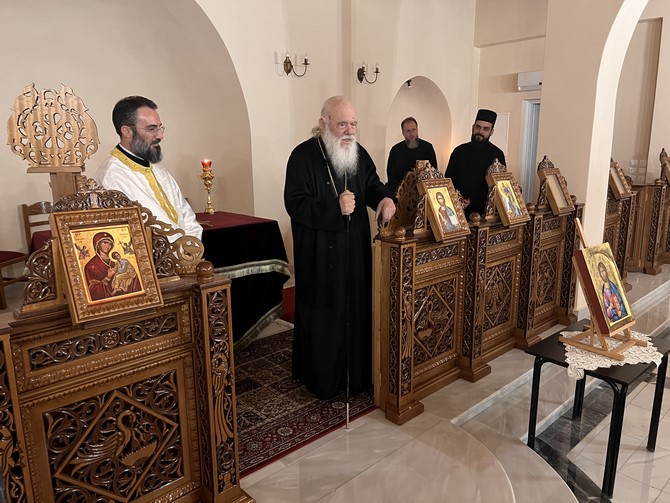 Ο Αρχιεπίσκοπος Ιερώνυμος στον Ι.Ν. Αγίου Ιερωνύμου Αυλώνα για τη Β’ Στάση των Χαιρετισμών