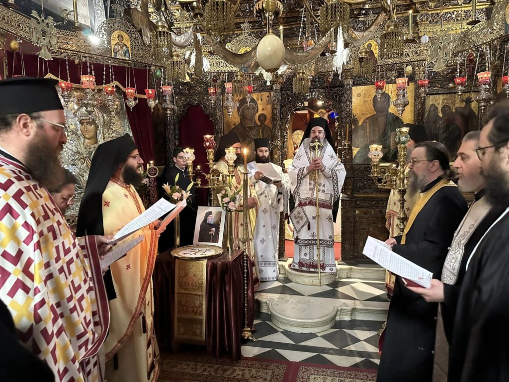 Ετήσιο μνημόσυνο Γέροντος Δαμασκηνού στην Ιερά Μονή Προφήτου Ηλιού Θήρας