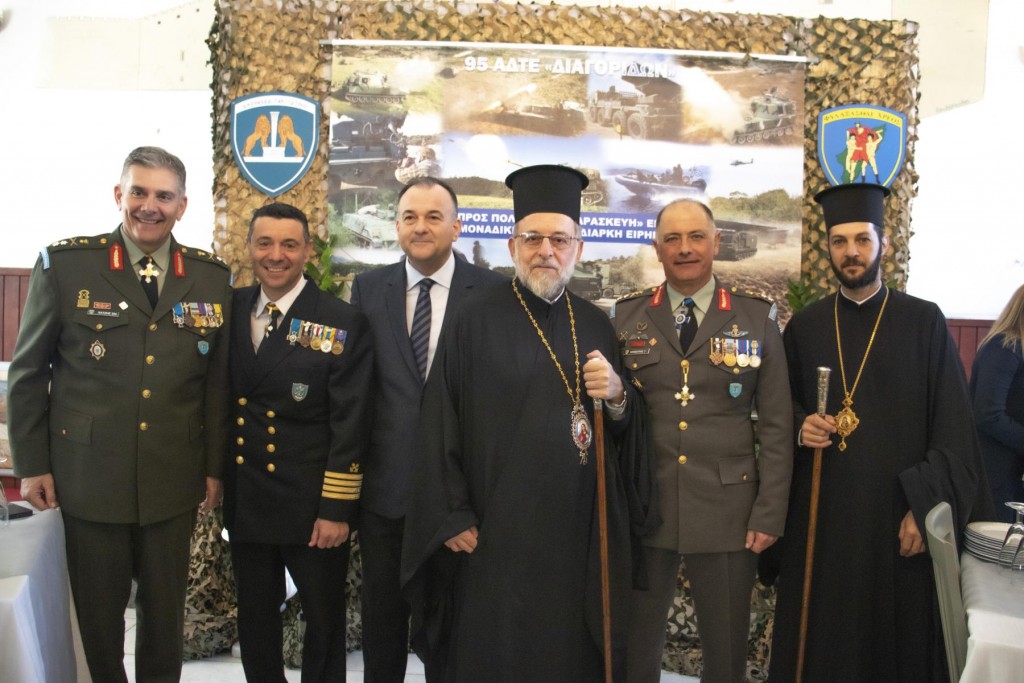Ο Μητροπολίτης Ρόδου προέστη στην τελετή αλλαγή διοικήσεως της 95ης Ανωτέρας Διοίκησης Ταγμάτων Εθνοφυλακής
