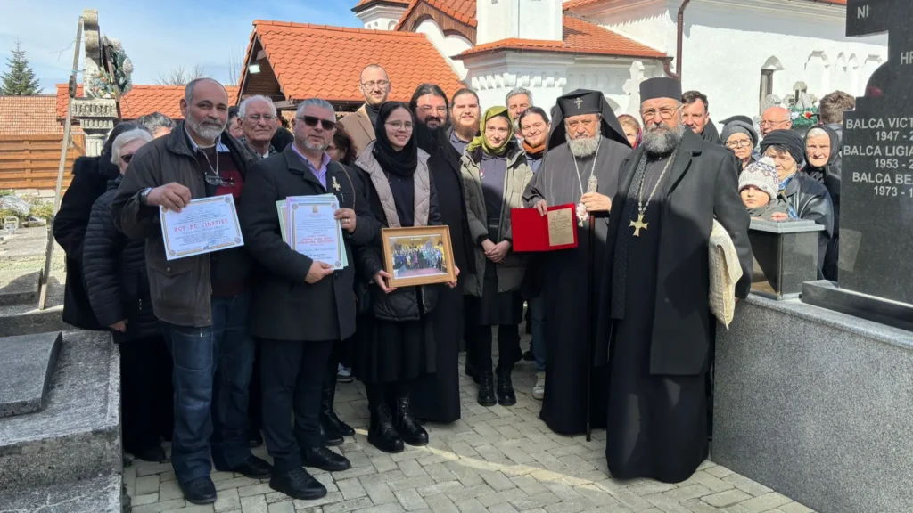 Mitropolitul Laurențiu a primit o plachetă omagială din partea ASCOR Brașov, la 30 de ani de la înființare