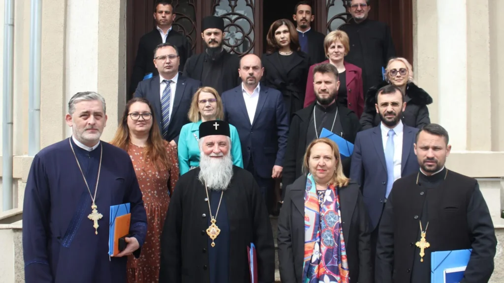 Mitropolitul Irineu încurajează dezbaterile despre învățământ: Educația este aceea care ne apropie de Dumnezeu