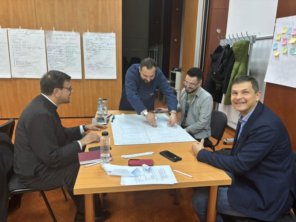 Curs pentru consilieri în domeniul adicțiilor organizat de Federația Filantropia