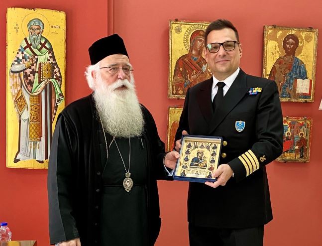 Ο νέος Λιμενάρχης Βόλου στον Μητροπολίτη Δημητριάδος Ιγνάτιο