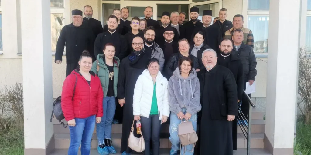 Zeci de preoți și credincioși au donat sânge la Târgu Mureș