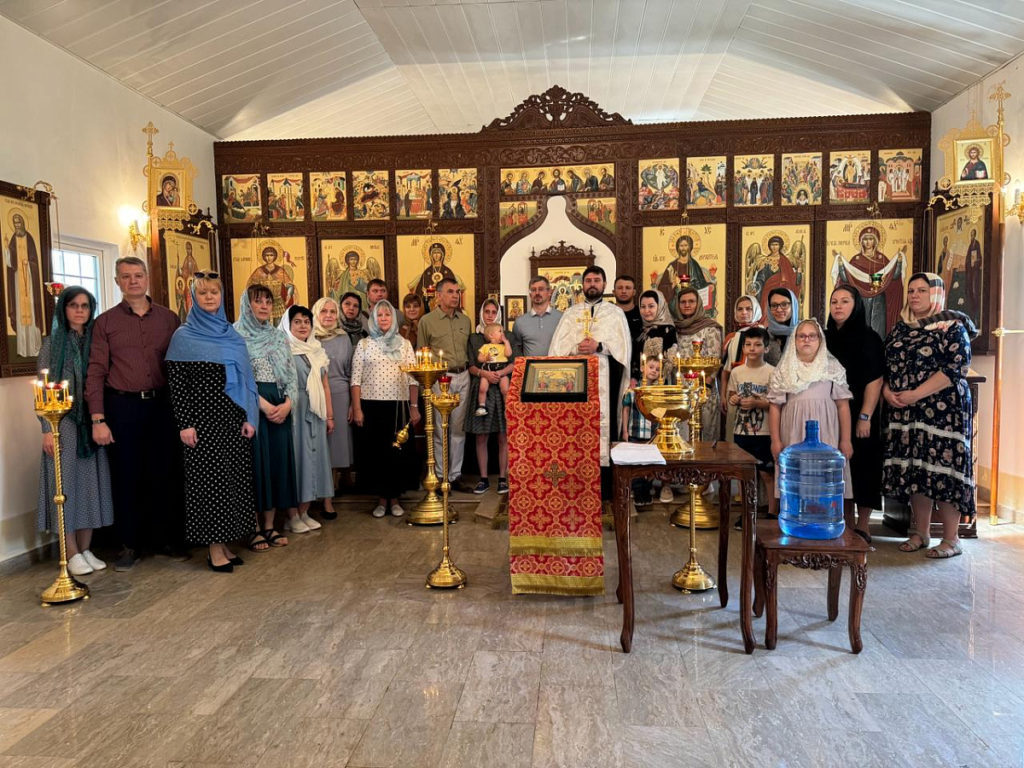 Совершено богослужение в посольском храме в столице Пакистана