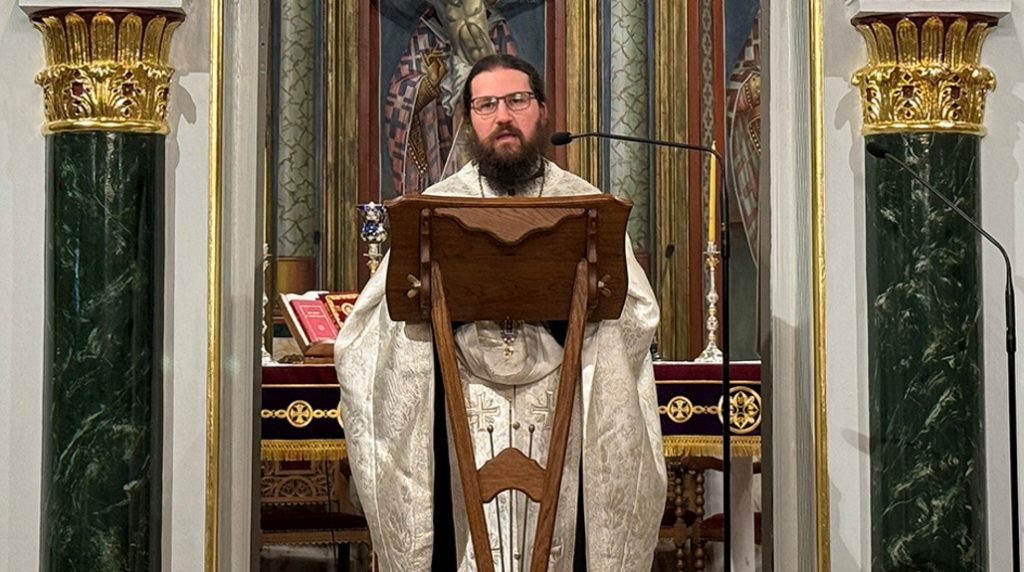 Πρωτοπρεσβύτερος π. Βασίλειος Σιγάλας: Να μιμηθούμε τις αρετές της Παναγίας