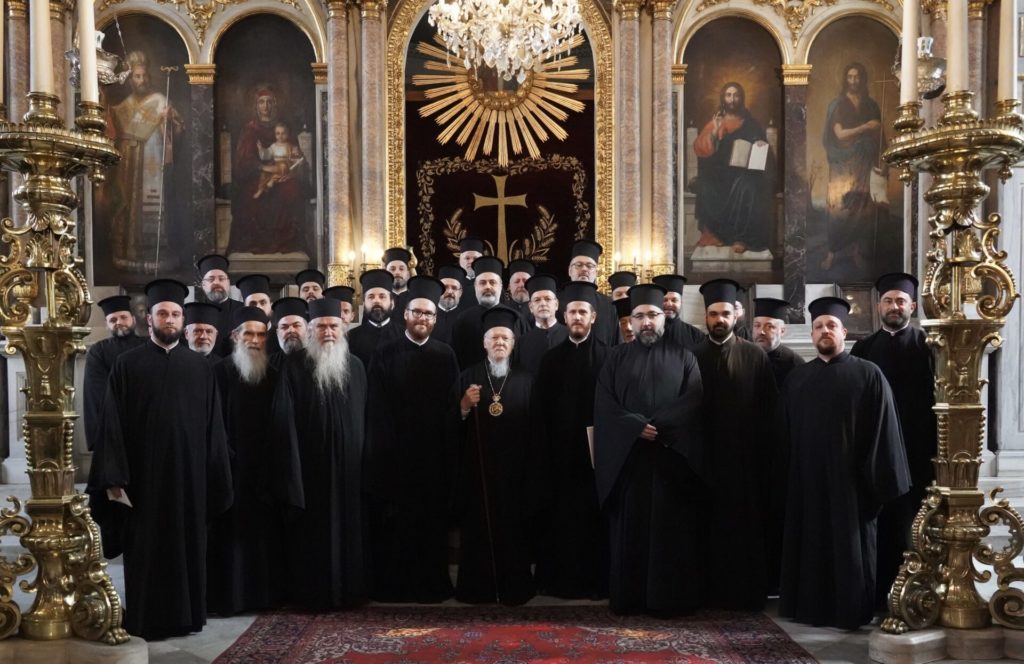 Οικουμενικός Πατριάρχης: “Το Πατριαρχείο υπάρχει και θα υπάρχει αμετακίνητο” – Ιερατική Σύναξη των κληρικών της Αρχιεπισκοπής Κωνσταντινουπόλεως