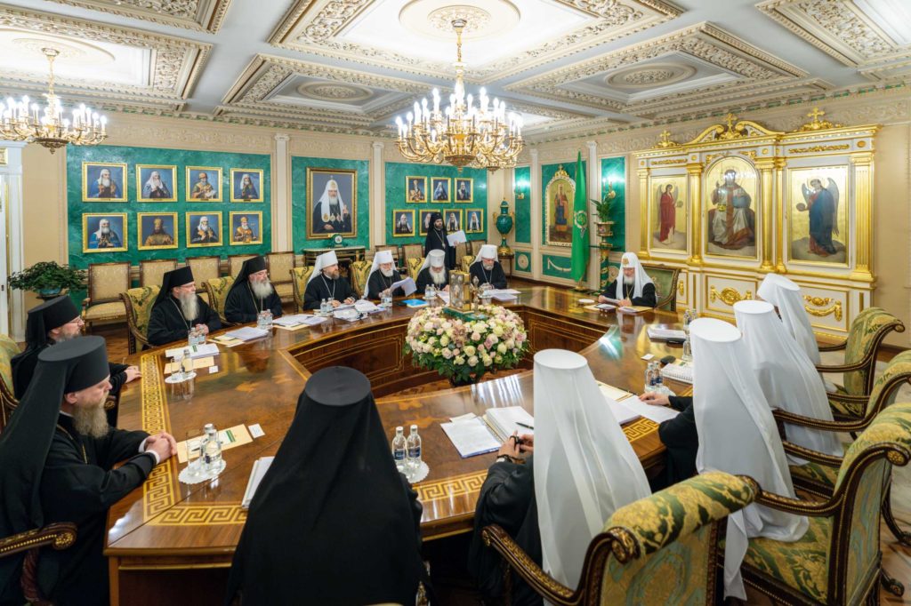 Ρωσική Εκκλησία: “Άκυρη” η καθαίρεση Ζαράισκ Κωσταντίνου από το Πατριαρχείο Αλεξανδρείας – Τον εδραιώνει ως “Έξαρχο Αφρικής”