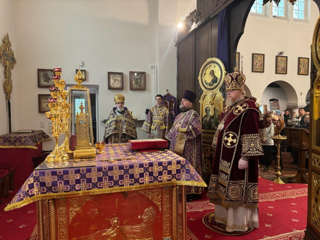 В общинах Русской Православной Церкви в разных странах мира молятся о жертвах теракта в «Крокус Сити Холле»