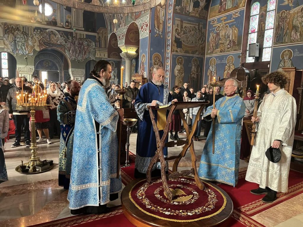 Верующие Сурожской епархии совершили паломничество в cербский храм святого Лазаря в Бирмингеме