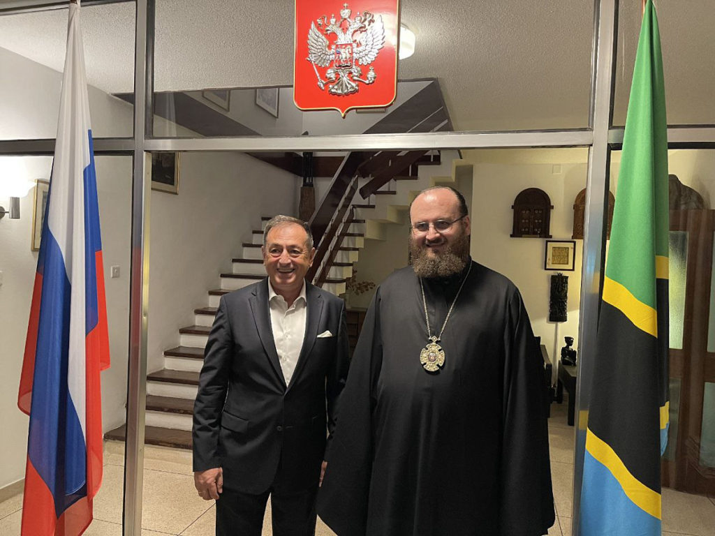 Епископ Зарайский Константин встретился с послом России в Танзании