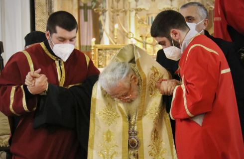 პატრიარქის დალოცვა შენდობის დღეს