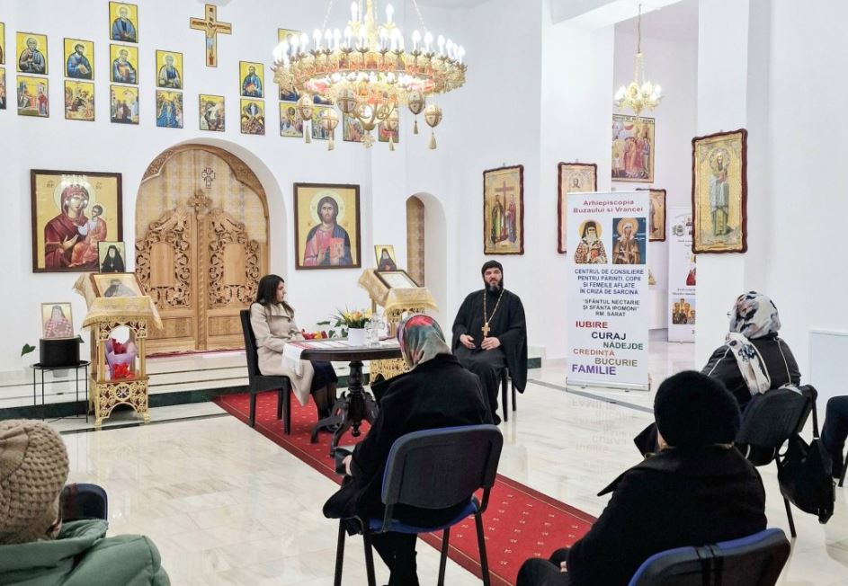 Conferință despre anxietate într‑o parohie din Râmnicu Sărat