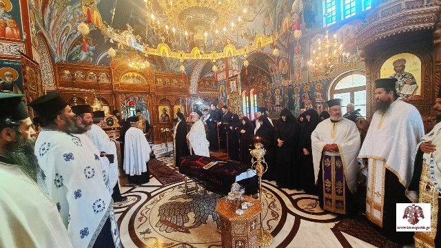 Η Εξόδιος Ακολουθία της Μοναχής Κικιλίας στην Ιερά Μονή Κοιμήσεως της Θεοτόκου Μαλεβής