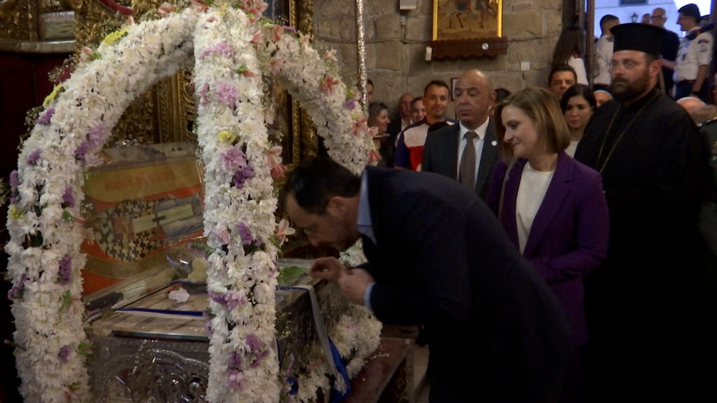 Ο Νίκος Χριστοδουλίδης στη λιτάνευση του Αγίου Λαζάρου στη Λάρνακα (ΒΙΝΤΕΟ)