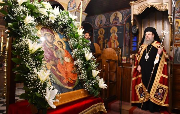 Ο Μητροπολίτης Ιερισσού προέτρεψε τα νιάτα να στηρίζονται στην ευλογία της Παναγίας