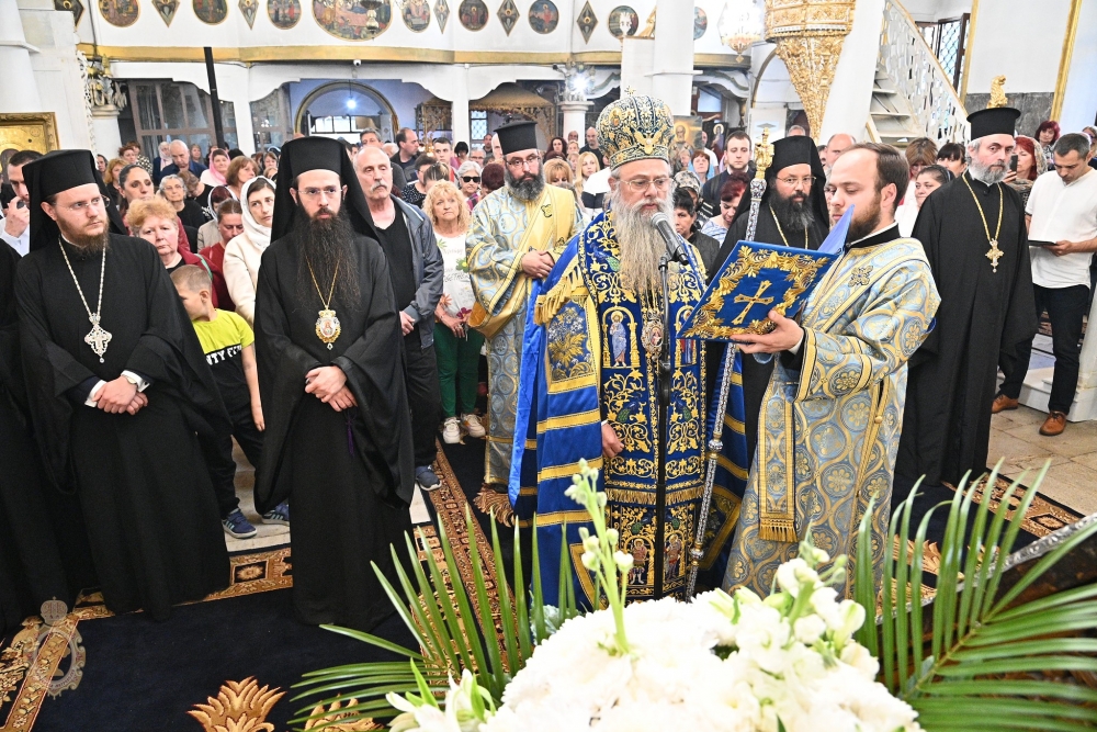 Малко повечерие с Богородичен канон и акатист – IV статия в Хасково