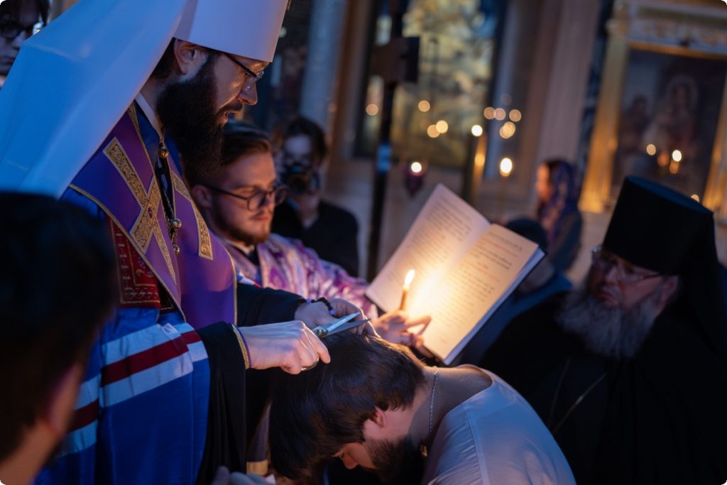 Митрополит Волоколамский Антоний совершил монашеский постриг сотрудника ОВЦС