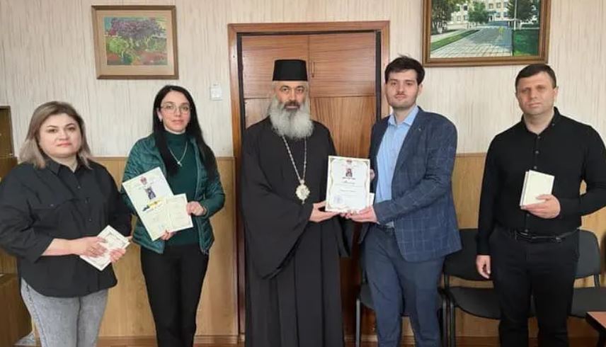 Ρουμανία: Ο Επίσκοπος Μπελκύ προσέφερε υποτροφίες σε μαθητές με οικονομικές δυσκολίες