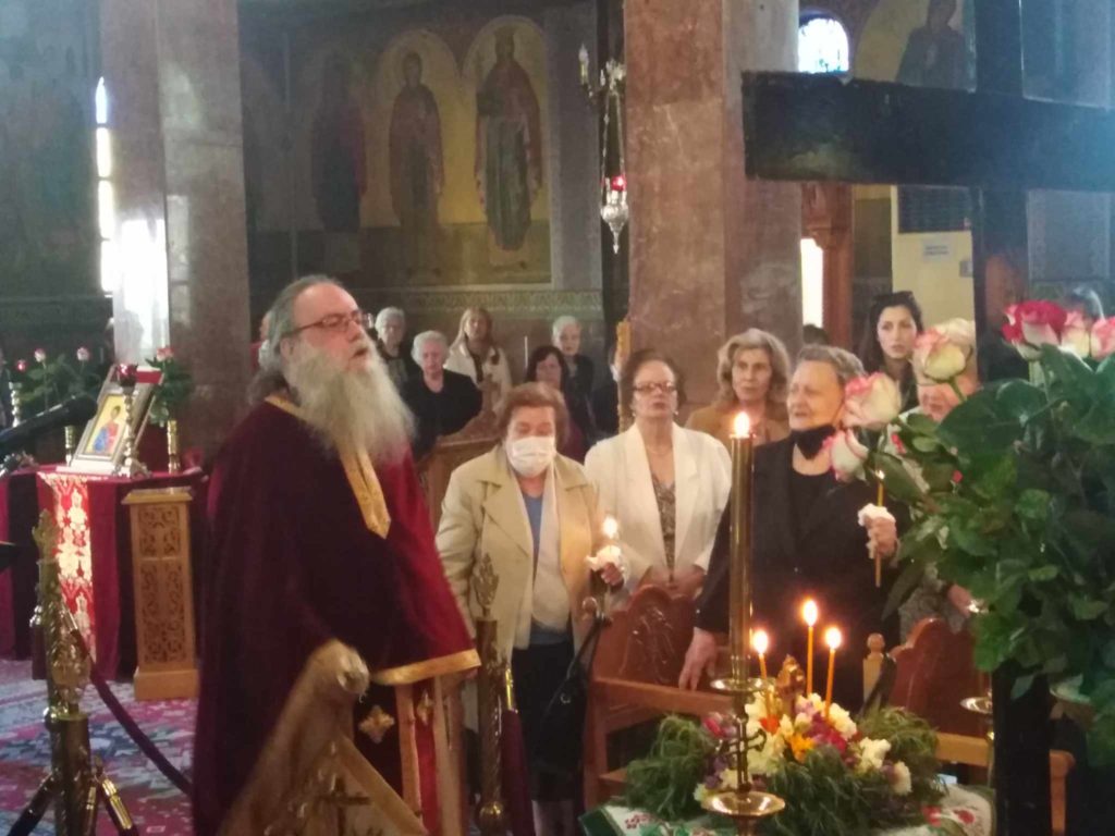 Ευλαβική προσευχή για την εορτή της Σταυροπροσκυνήσεως, στον ιερό ναό της Αγίας Μαρκέλλας Βοτανικού