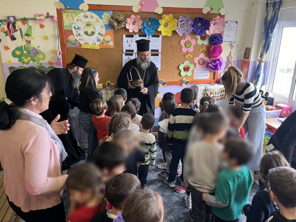 Επίσκεψη του Μητροπολίτη Ρεθύμνης Προδρόμου στο 4ο Νηπιαγωγείο Ρεθύμνου