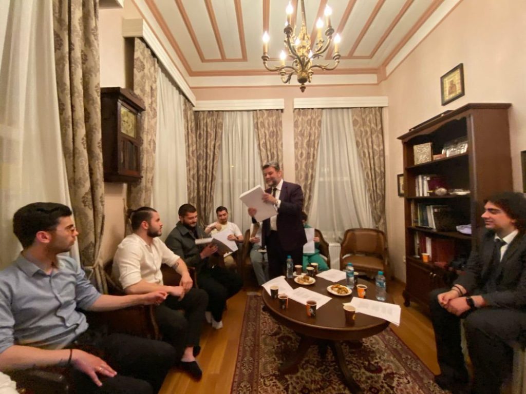 Metropolitan of Bursa engages with youth from the Metropolis of Derkoi