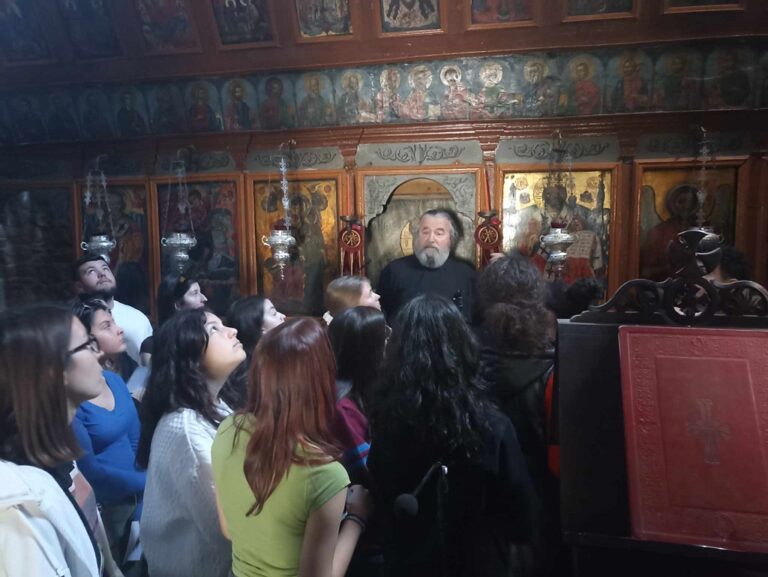 Επισκέψεις σχολείων στα παρεκκλήσια της Καστοριάς