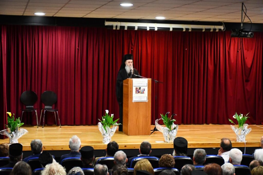 Ναυπάκτου Ιερόθεος: «Ο άνθρωπος είναι ένα θεολογικό ον!»