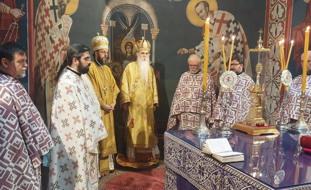 Архијерејска Литургија у храму Васкрсења Христова у Бечу