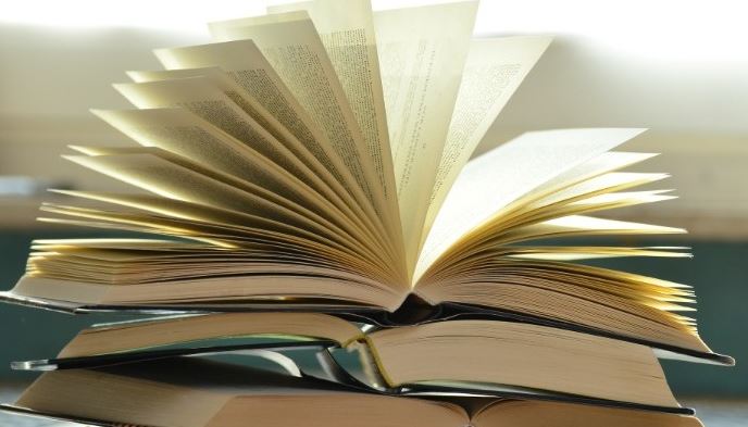 Ζητούνται εθελοντές δάσκαλοι, καθηγητές και γραμματείς για το Διαδικτυακό Κοινωνικό Φροντιστήριο της Πεμπτουσίας