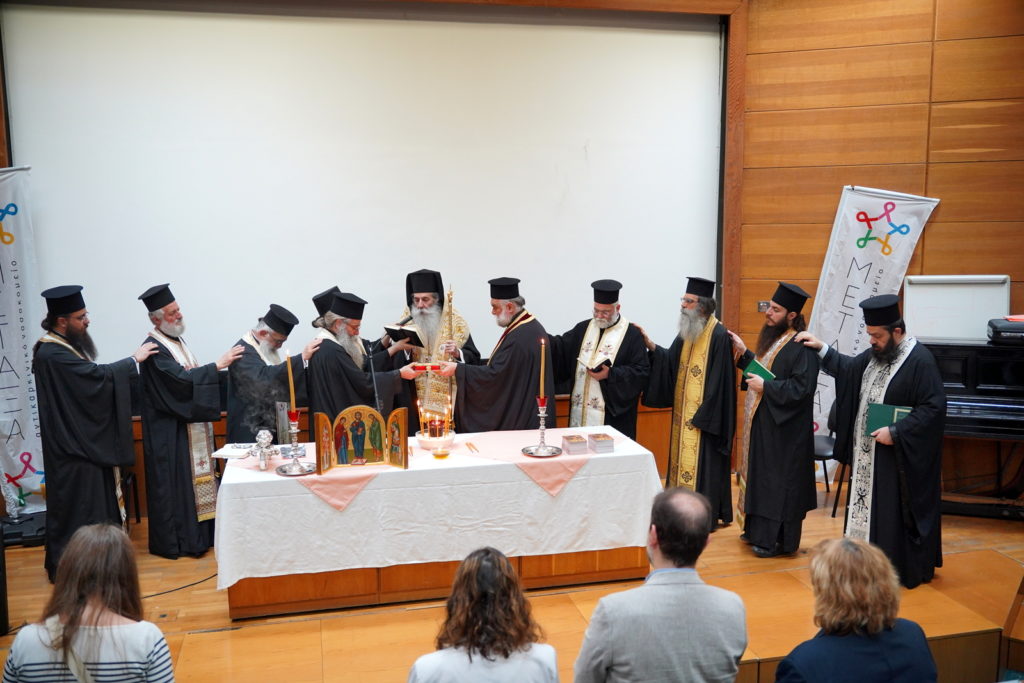 Το Μυστήριο του Ιερού Ευχελαίου στο Αντικαρκινικό Νοσοκομείο ΜΕΤΑΞΑ από τον Μητροπολίτη Πειραιώς