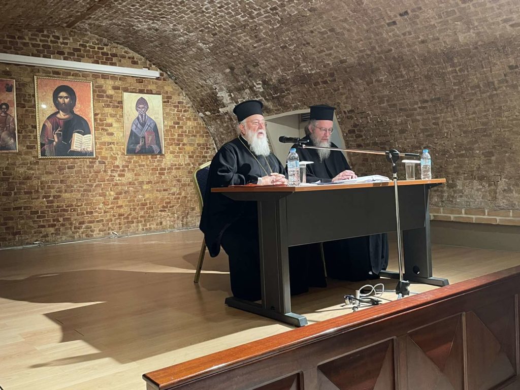 Κερκύρας Νεκτάριος: “Παρά την δυσφήμηση της πίστεως και της Εκκλησίας, ο λαός μας εξακολουθεί να θρησκεύει”