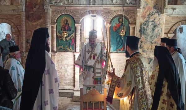 Ο Μητροπολίτης Χρυσόστομος στον βυζαντινό ναό της Σαμαρίνας Μεσσηνίας