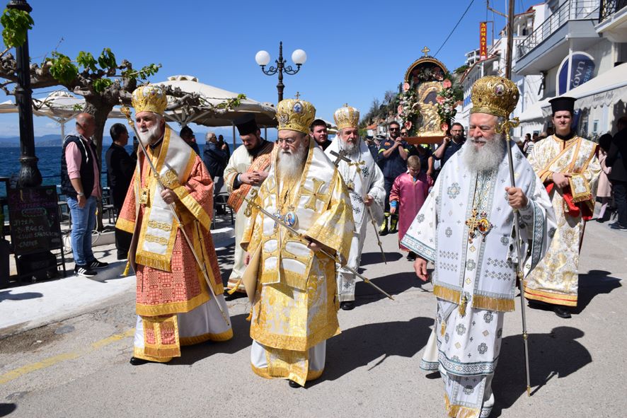 Λιτάνευση της θαυματουργού εικόνας της Παναγίας «Λιμνιάς» (ΦΩΤΟ)