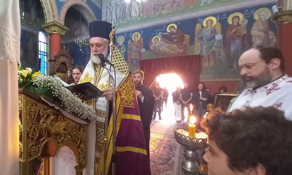 Ο Επίσκοπος Σκοπέλου στον Ιερό Ναό Αγίων Αναργύρων Χαλκίδος για τους Δ’ Χαιρετισμούς