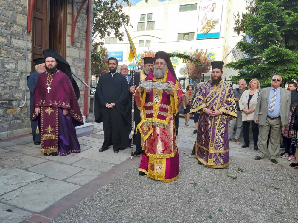 Υποδοχή Δεξιάς Χειρός Αγίου Σπυρίδωνος στα Τρίκαλα (ΦΩΤΟ+ΒΙΝΤΕΟ)
