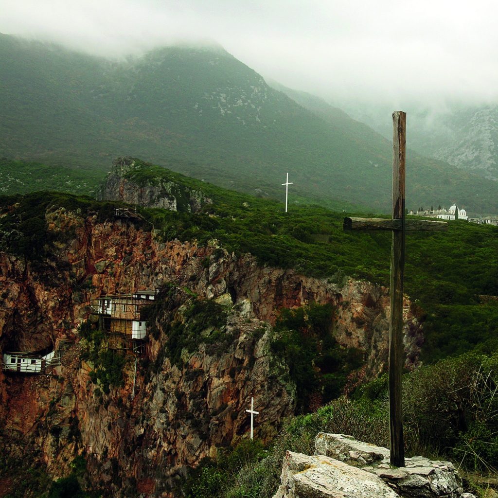 Έκθεση φωτογραφίας στο πνευματικό κέντρο της Ιεράς Μητρόπολης Γρεβενών «Γιώργος Πούπης: Ύψωσις. Ο Σταυρός στη γη του Αγίου Όρους»
