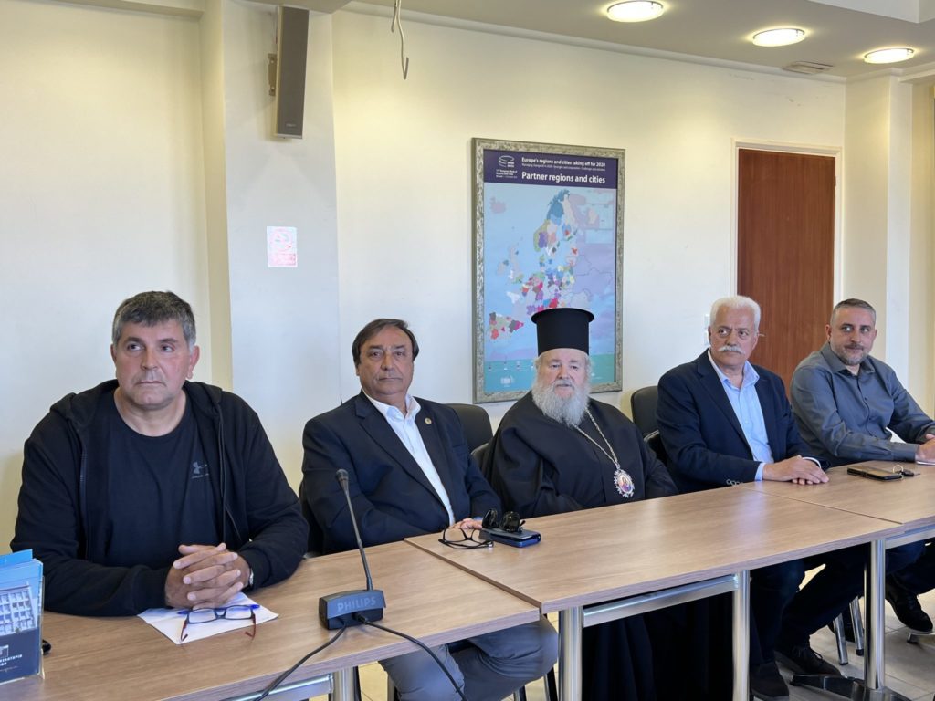 Αντίθετος με τους πυλώνες υψηλής τάσης στον Αποκόρωνα η Μητρόπολη