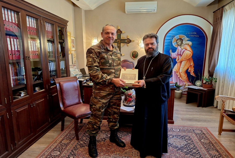 Επίσκεψη του Διοικητή της 29ης Μ/Π ΤΑΞ ΠΖ στον Μητροπολίτη Μαρωνείας