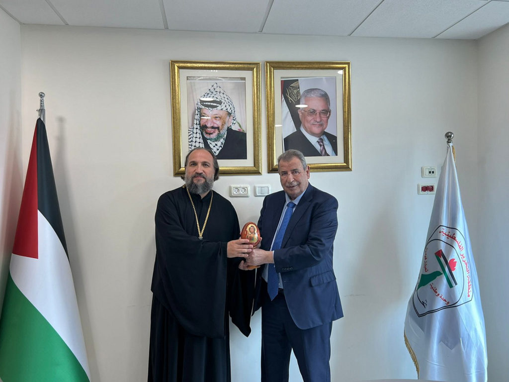 Начальник Русской духовной миссии посетил штаб-квартиру президента Палестины