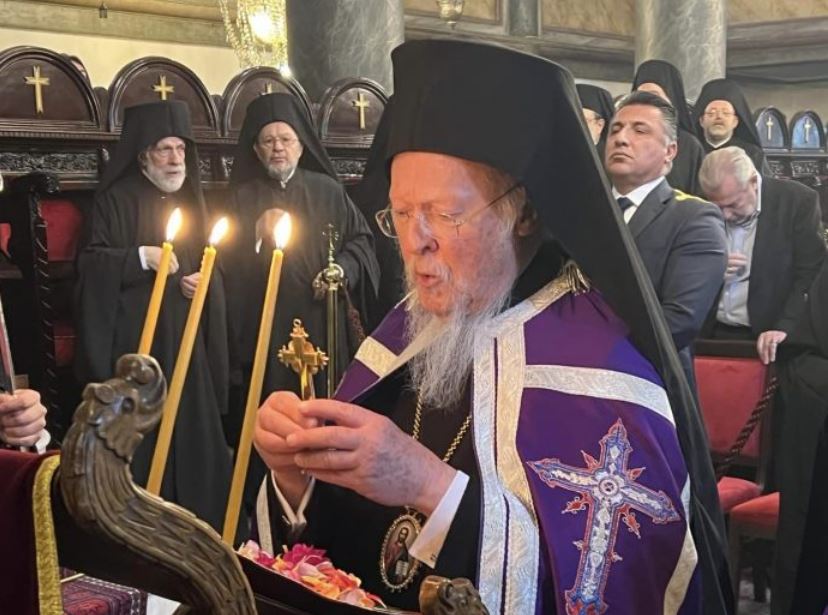 Η Κυριακή της Σταυροπροσκυνήσεως στο Φανάρι