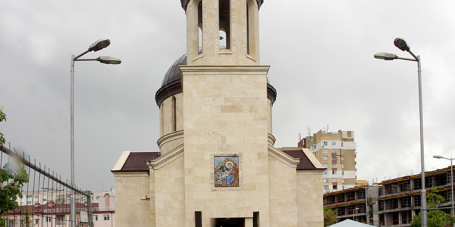 Столичният храм „Рождество Христово“ стартира благотворителна кампания за абитуриенти в неравностойно положение