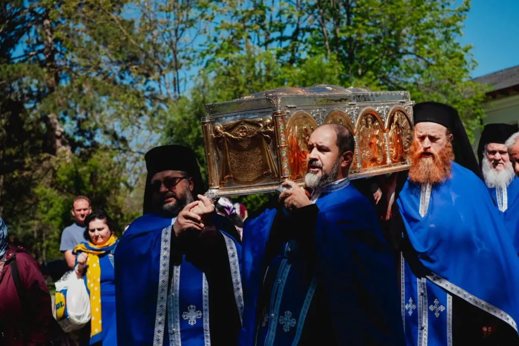 A început sărbătoarea Sf. Calinic de la Cernica