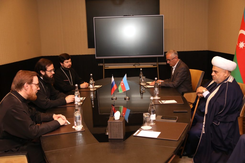 Председатель ОВЦС прибыл в Азербайджан