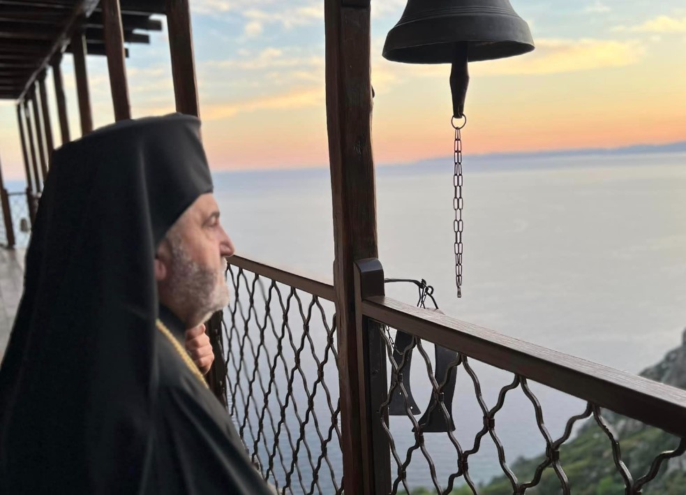 Το χρονικό της επίσκεψης του Μητροπολίτη Γέροντος Δέρκων Αποστόλου στο Άγιον Όρος