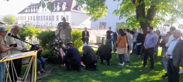 Μνημόσυνο των Πεσόντων Ελλήνων στην Σφαγή του Κρεμς