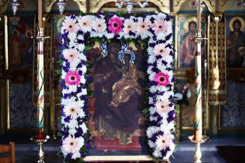 “Ώ πανύμνητε Μήτερ”: Ο Ακάθιστος Ύμνος, μια ποιητική βυζαντινή ικεσία προς τη Μητέρα του Θεού